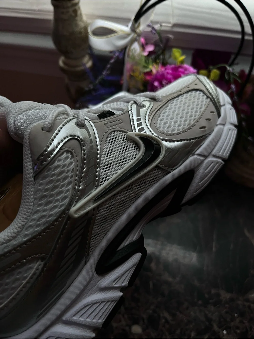 Nike V5 RNR Comfort/Athletic Medical Field Chunky Shoes Size 8 for Women